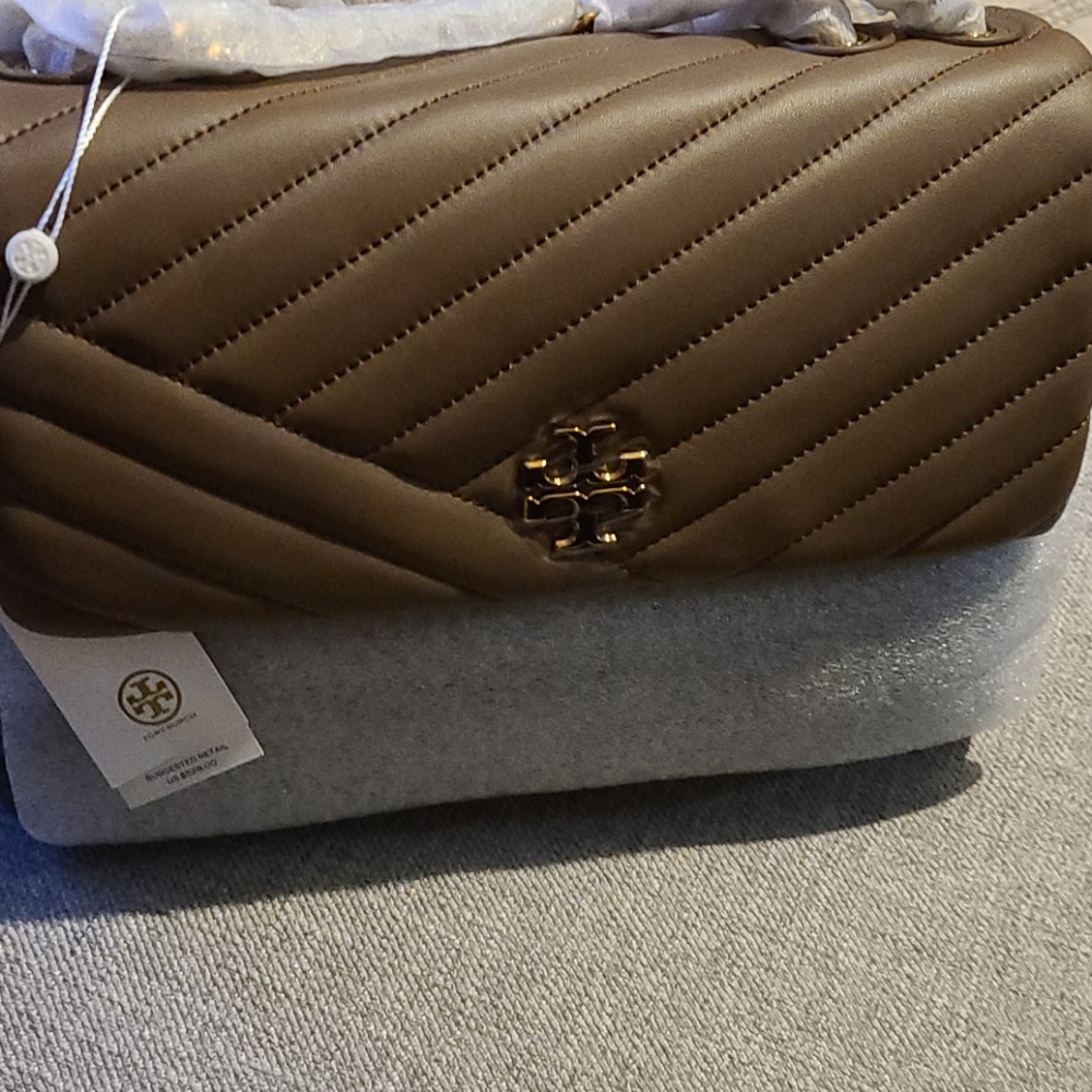 Kira chevron Tory Burch